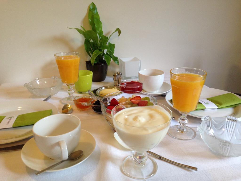 Walnut Lodge Bed & Breakfast Noorbeek Exterior foto