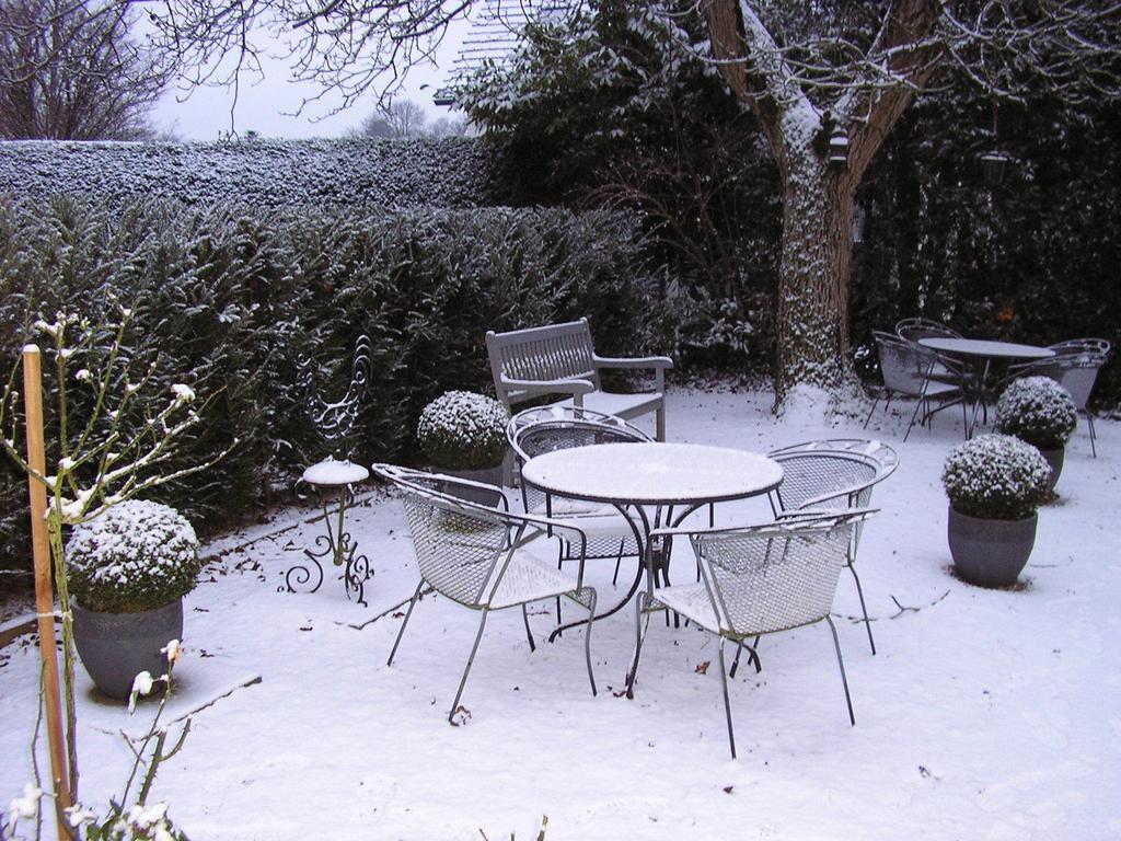 Walnut Lodge Bed & Breakfast Noorbeek Exterior foto