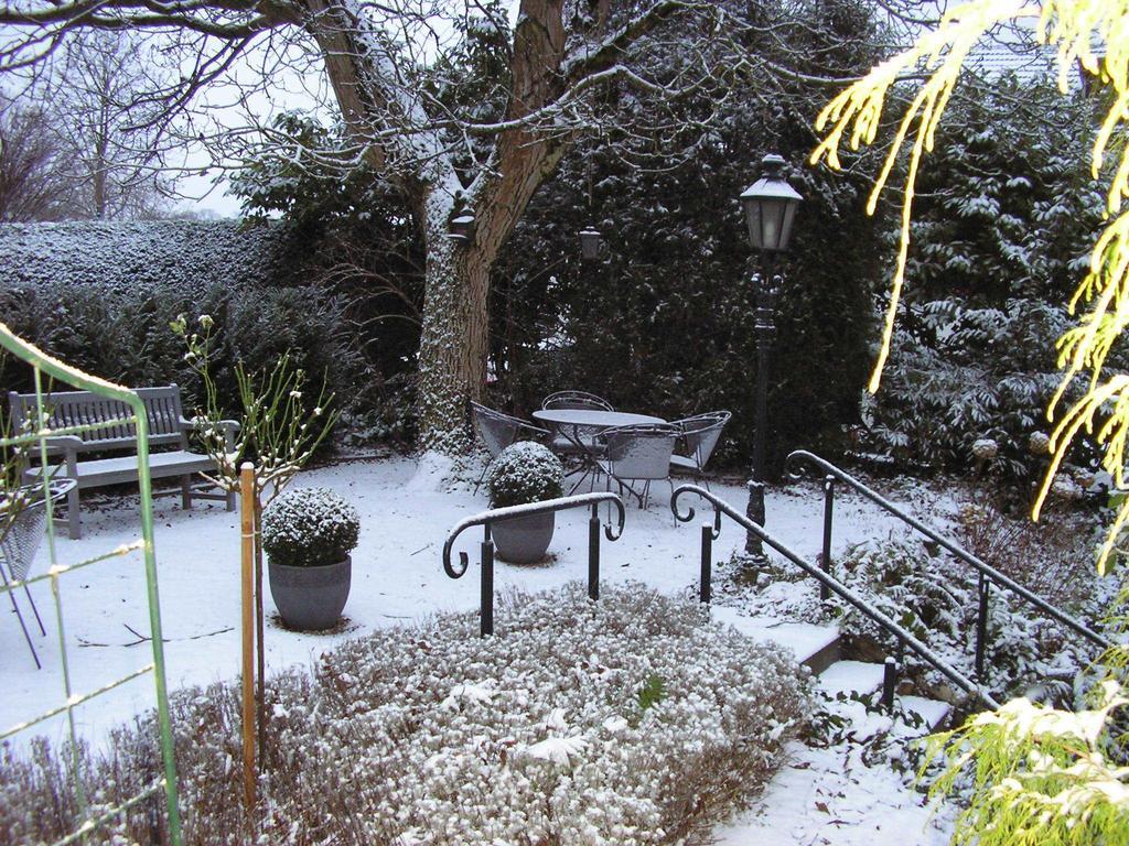 Walnut Lodge Bed & Breakfast Noorbeek Exterior foto